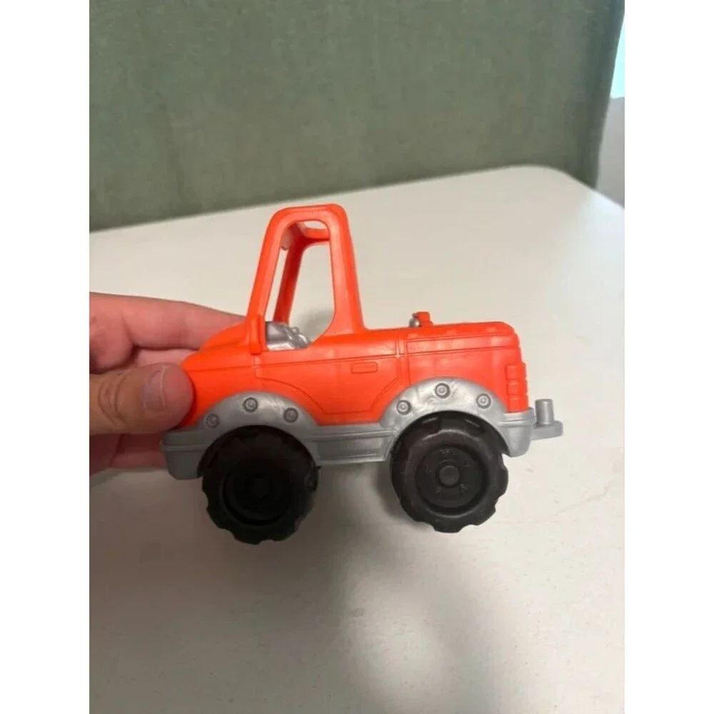 Little people orange truck